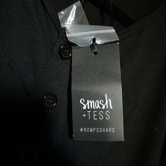 Smash & Tess Guy Romper XXL - Picture 6 of 9